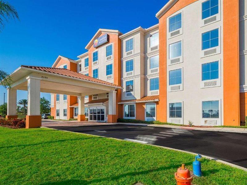 Comfort Inn & Suites Maingate South Davenport Exterior photo