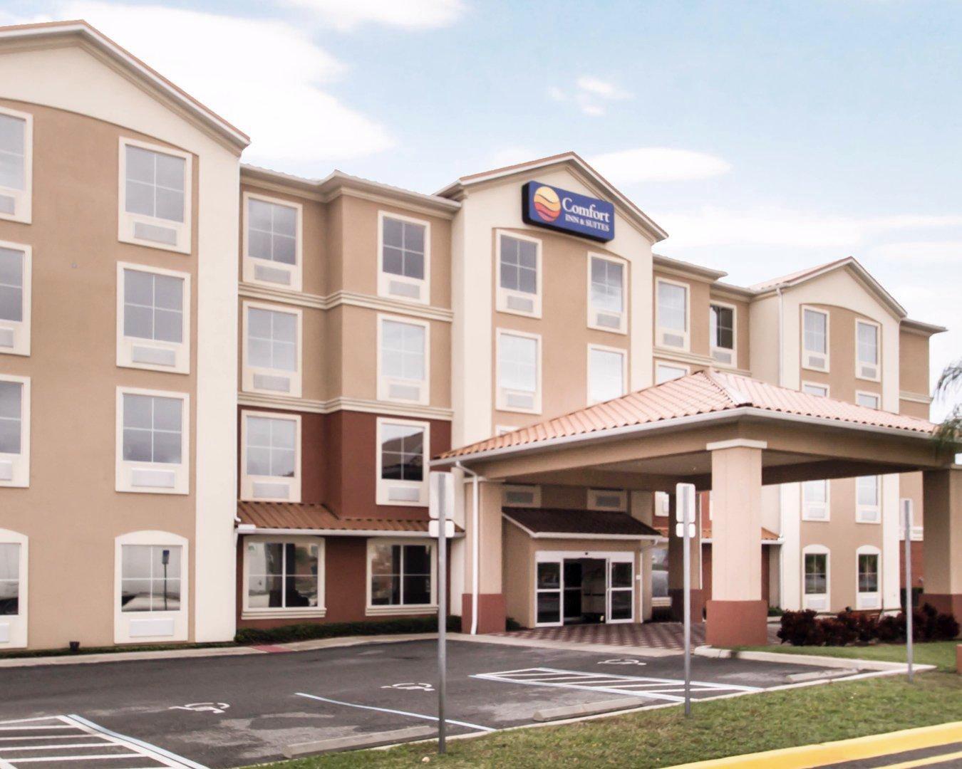 Comfort Inn & Suites Maingate South Davenport Exterior photo